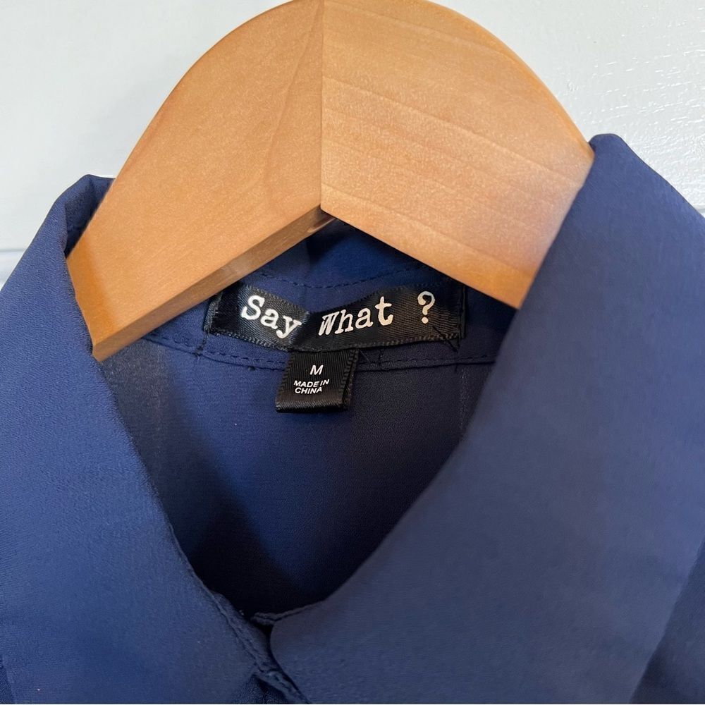Blue button up blouse Medium - Picture 4 of 7